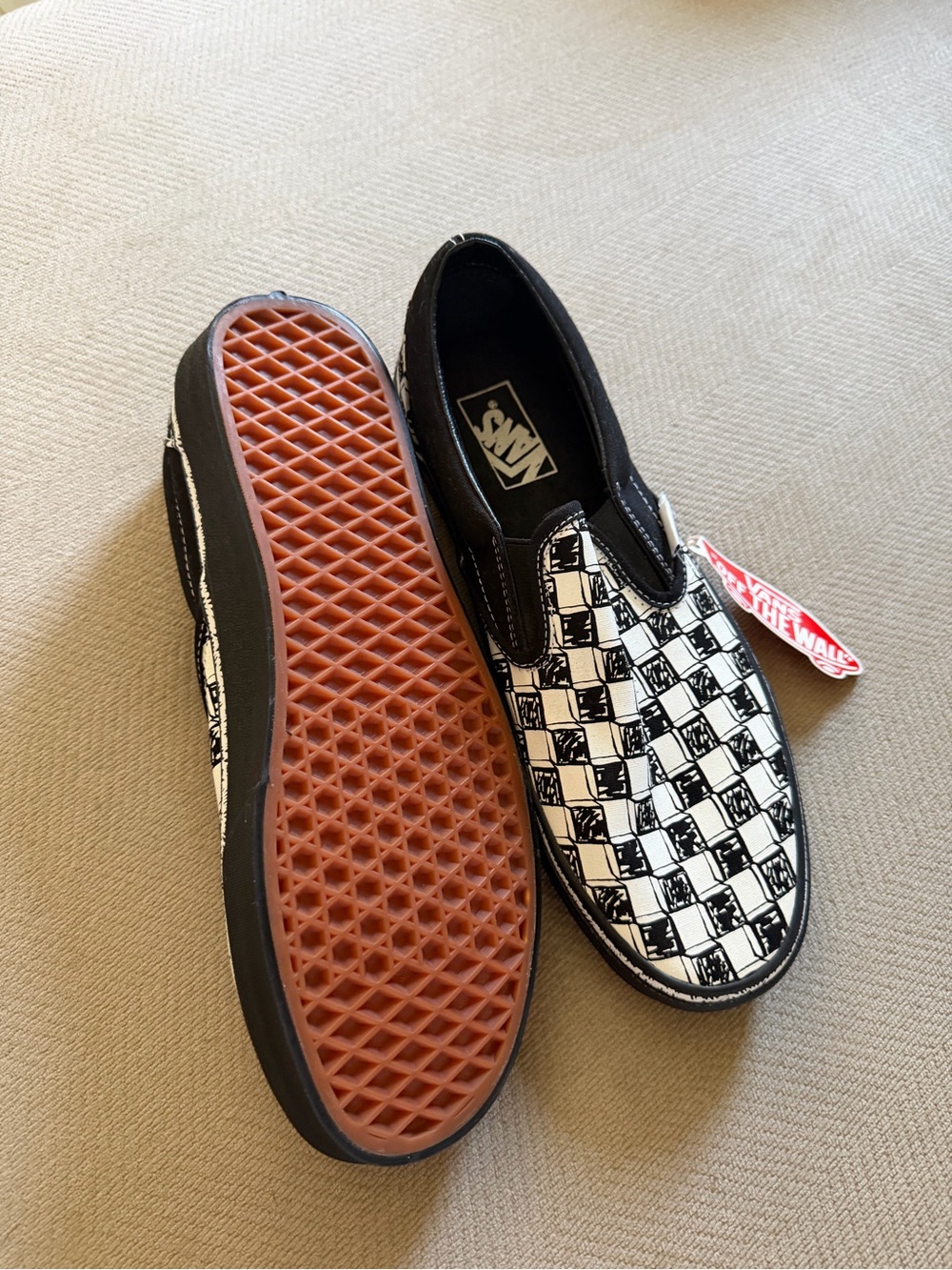 Vans Classic Slip-On Checkerboard Men’s Size 10 NEW NWT (black and white) - Picture 2 of 6